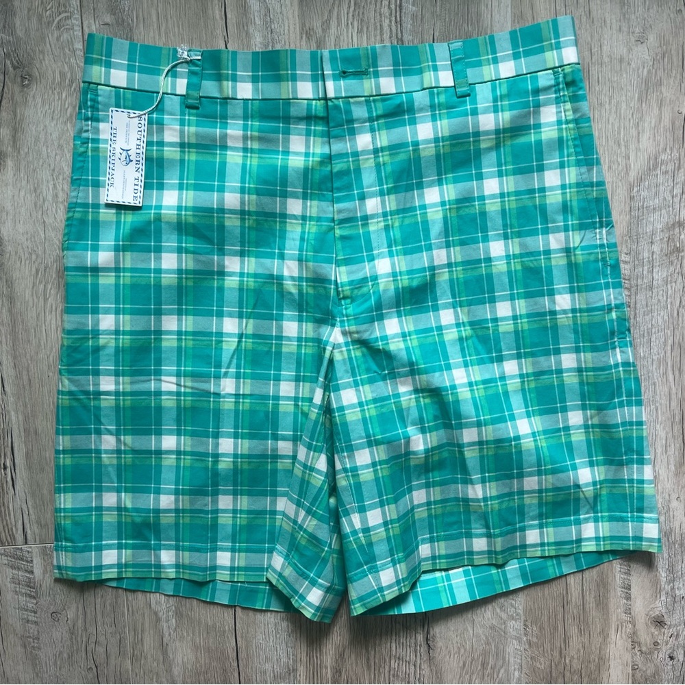 SOUTHERN TIDE MENS KEY WEST
SHORTS NWT Men’s 34